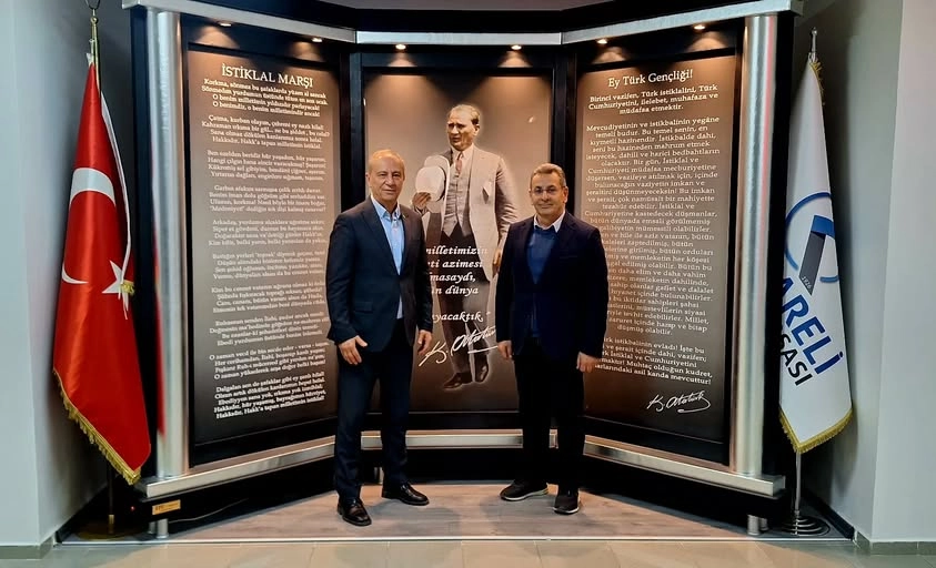 Gemlik Ticaret Borsası Yönetim Kurulu Başkan Yardımcısı Cevat Yazıcı, Yönetim Kurulu Başkanımız Turhan Altıntel’ e nezaket ziyaretinde bulundu.