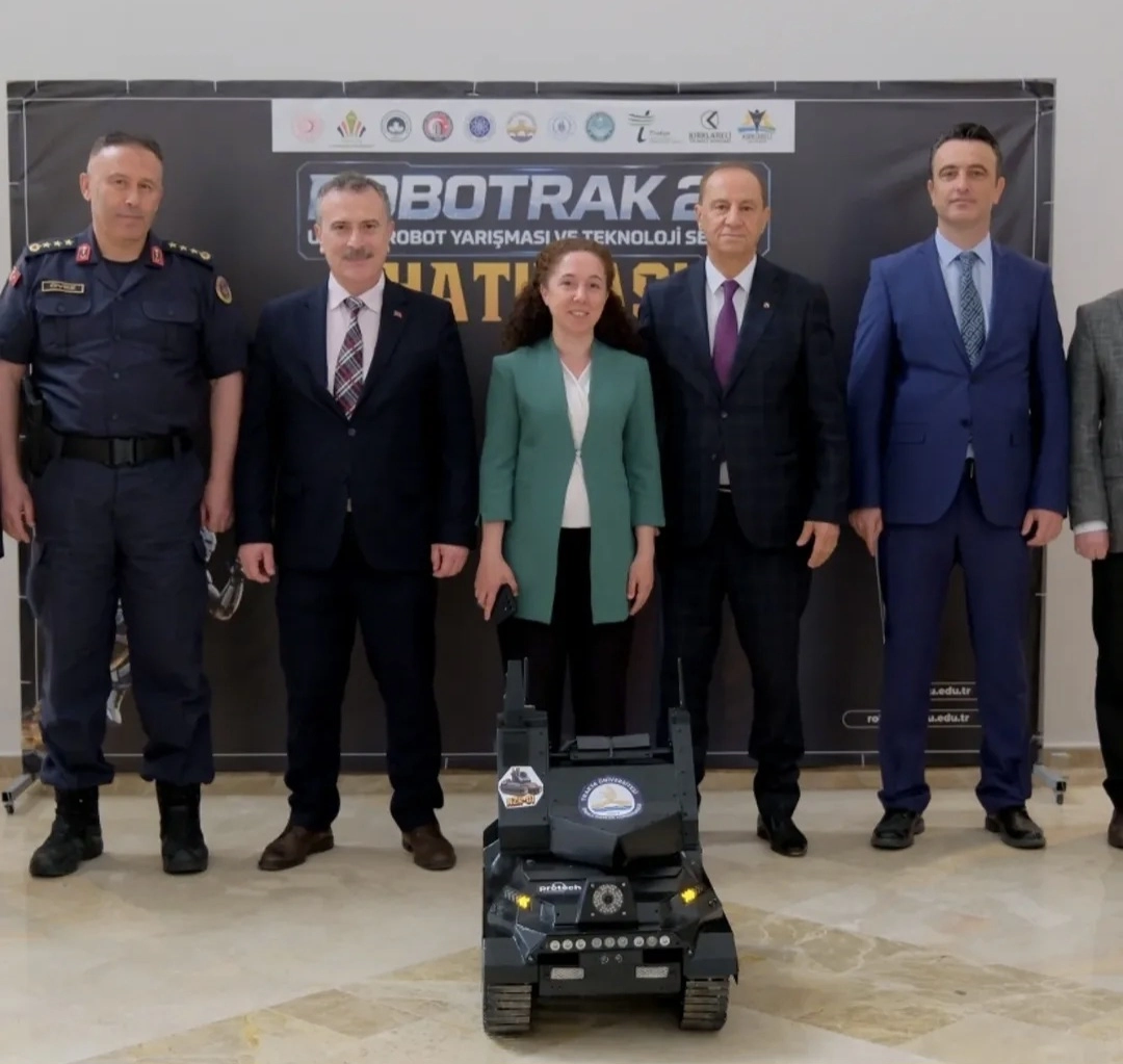 Yönetim Kurulu Başkanımız Turhan Altıntel, ROBOTRAK’26 Paneli’nde Gençlerle Buluştu
